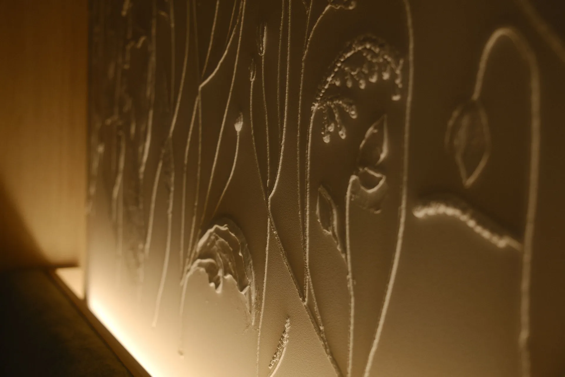Creating Artistic Feature Walls with Tactile Textures
